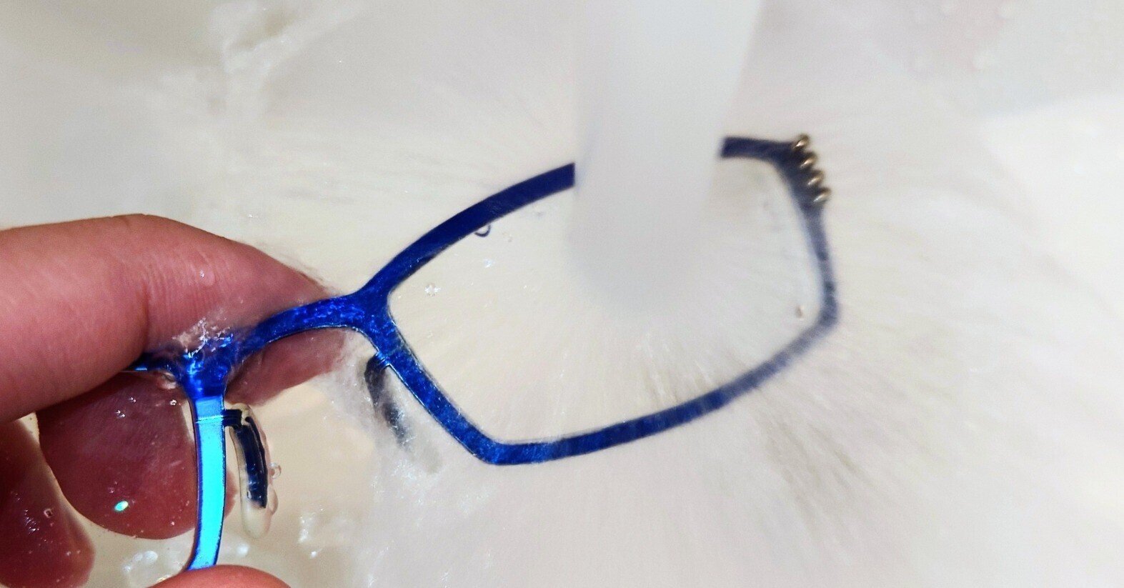 眼鏡オタクはメガネ拭きなんて使わない 眼鏡は水洗しろと古事記にも書いてある Mkm Note 眼鏡オタクはメガネ拭きなんて使わない 眼鏡は水洗しろと古事記にも書いてある Mkm Note