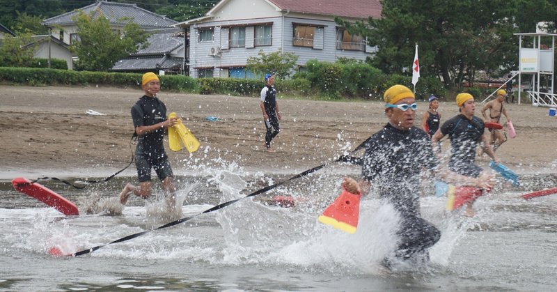 救助員の資格取得も！　「日本赤十字社」が推進する、溺者救助・水の事故防止のための「水上安全法」とは？