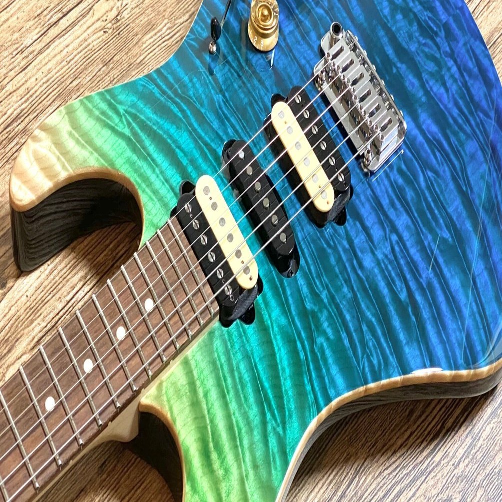 機材レビュー]Suhr Modern Plus Curly｜Croquetteギター機材研究