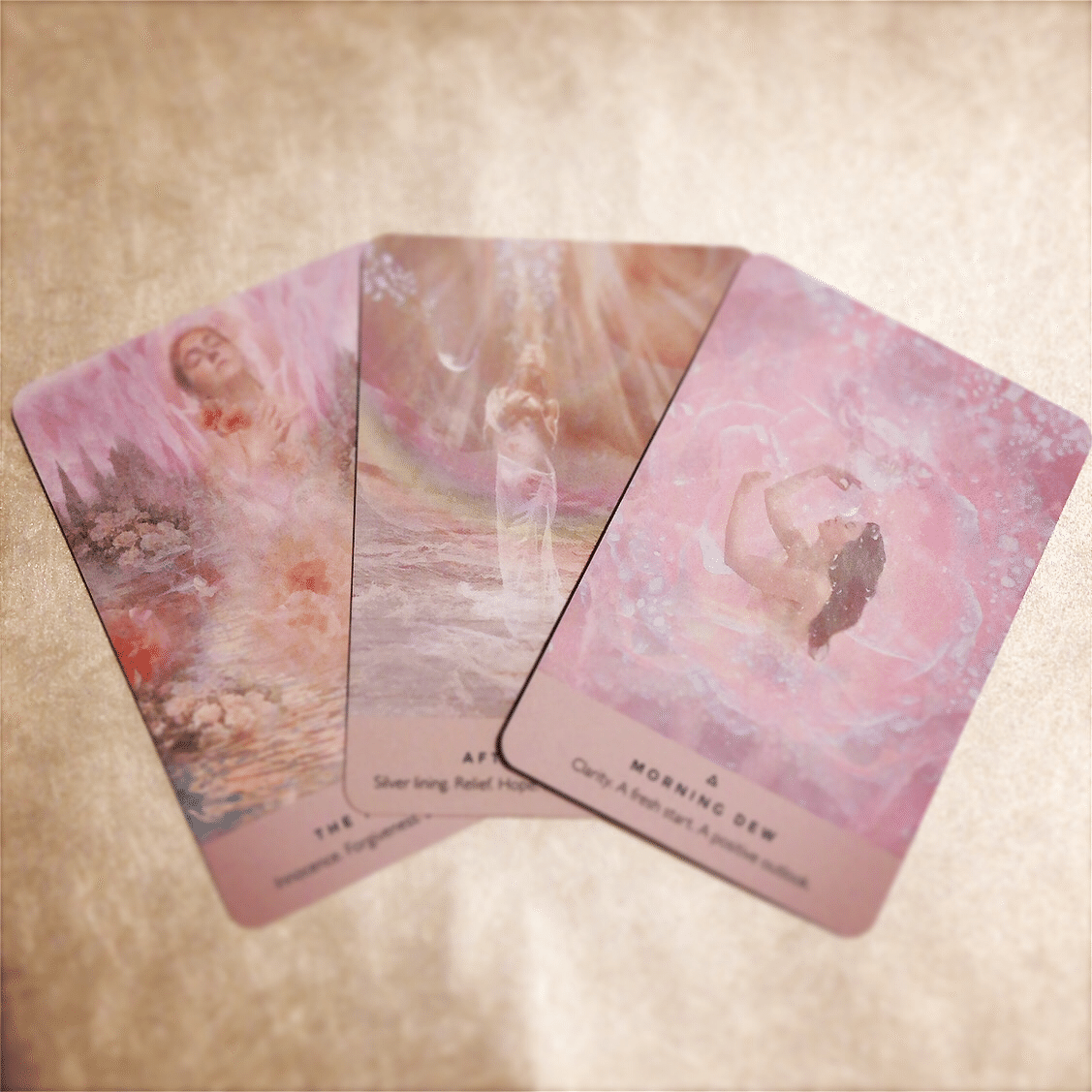 期間限定特売 あっけ様 ローズオラクルカード 英語版解説書付 他3点