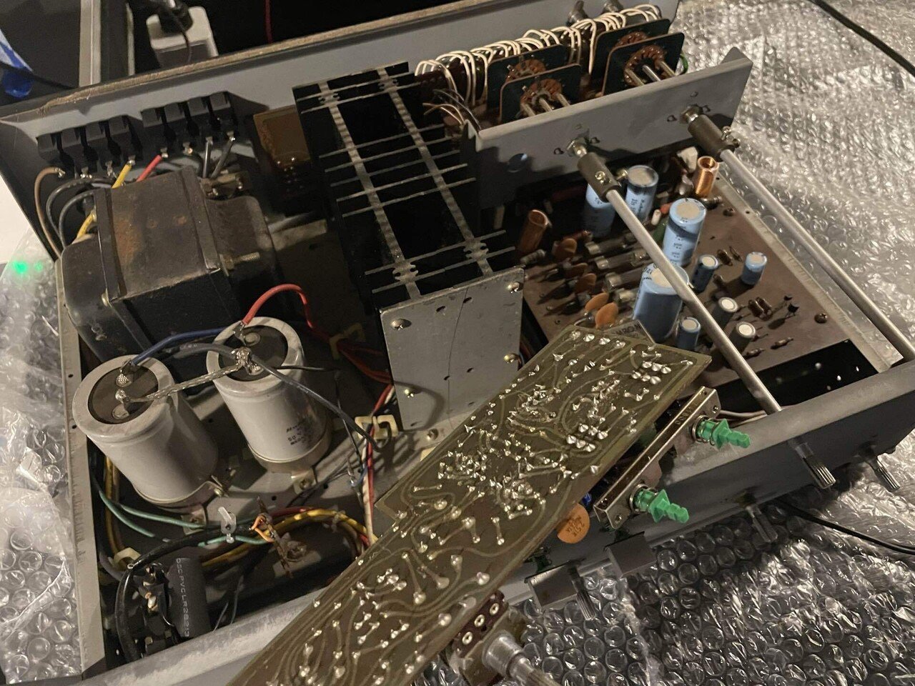 ビンテージ プリメインアンプ 1975年製のOTTO DCA-701｜Tee House