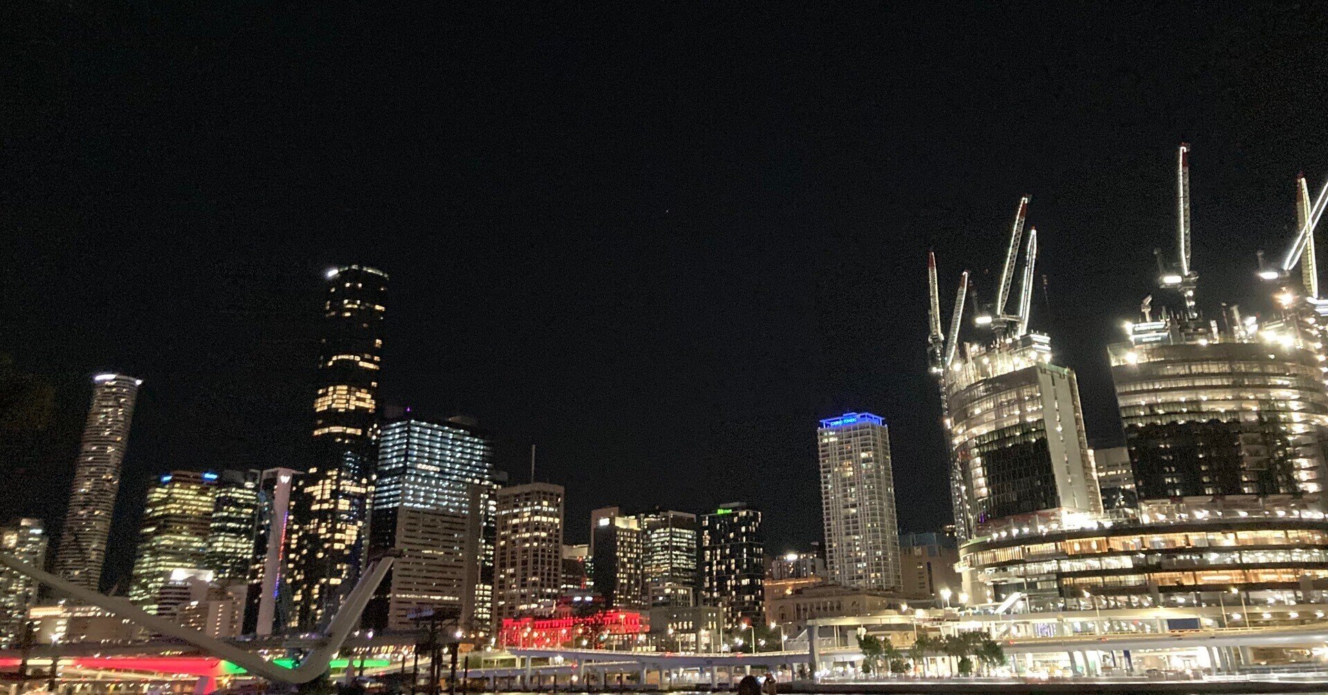 異国の地に着いた瞬間2週間ホームレス確定 Ume Note 異国の地に着いた瞬間2週間ホームレス確定 Ume Note