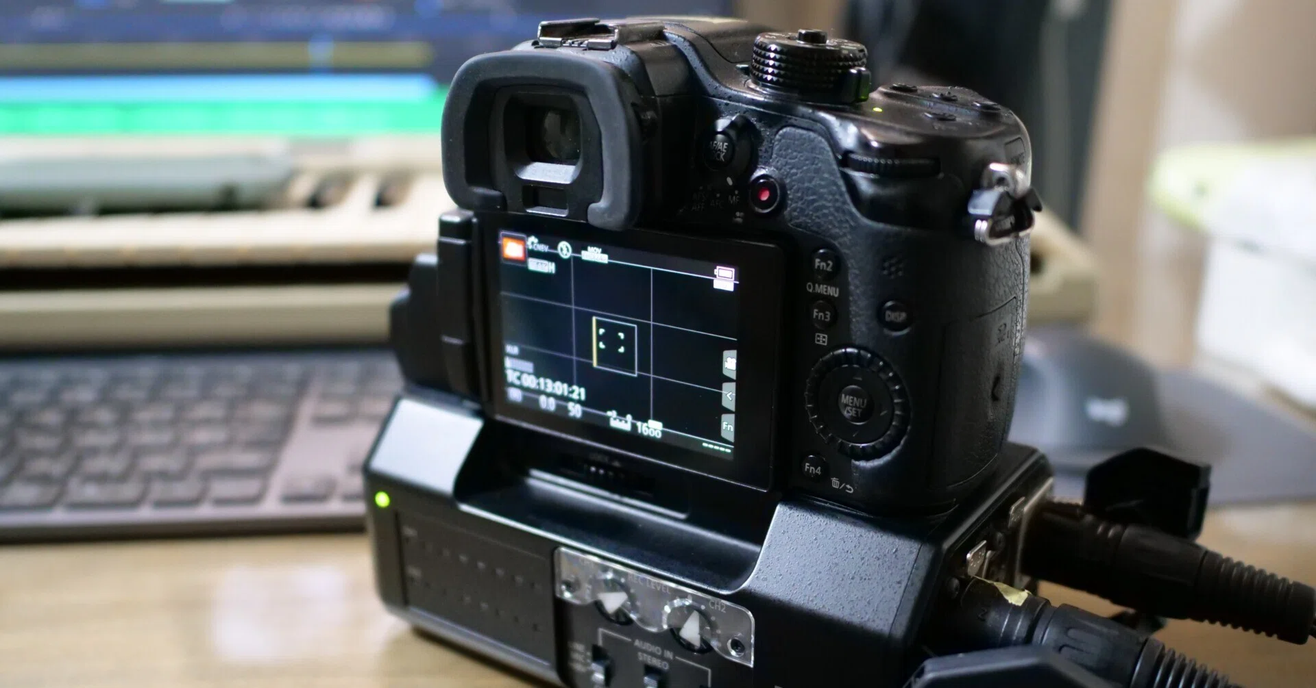 Panasonic AG-YAGHG DMC-GH4用業務用インターフェースユニット Panasonic AG-YAGHG DMC-GH4用業務用インターフェースユニット