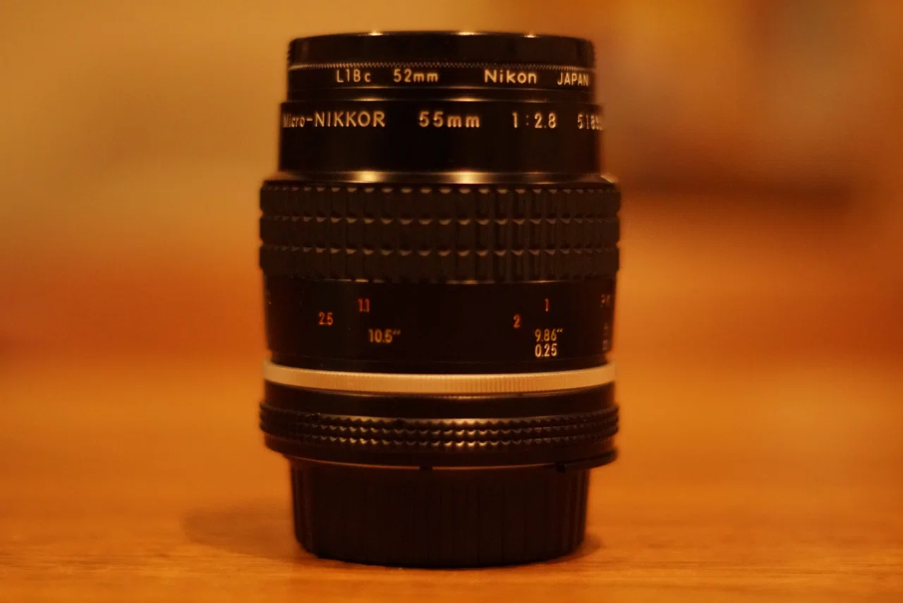 AI Micro-Nikkor 55mm f/2.8Sという魔法｜タカハシコウキ
