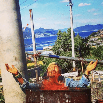 万年青（オモト）。 輪波獅子（わなみじし）。だと。 うねうね