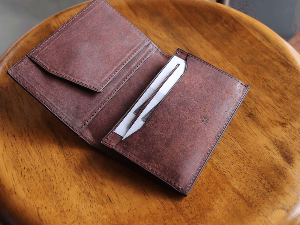 ブライドルレザー】スリムな名刺入れ SAYA｜BRUSH