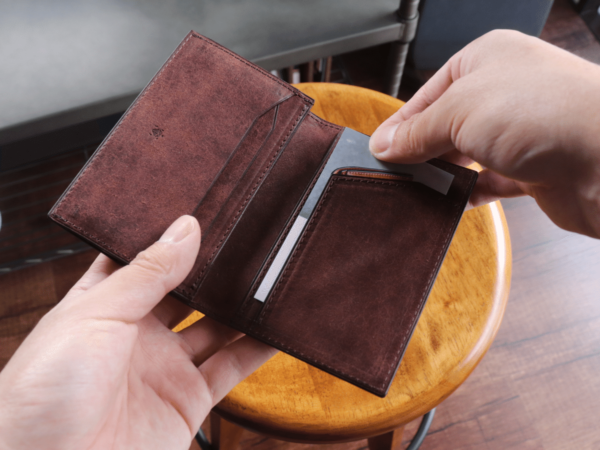 さかも】本革名刺入れマルゴー| ブラック＆ブラウン さかも様専用】本