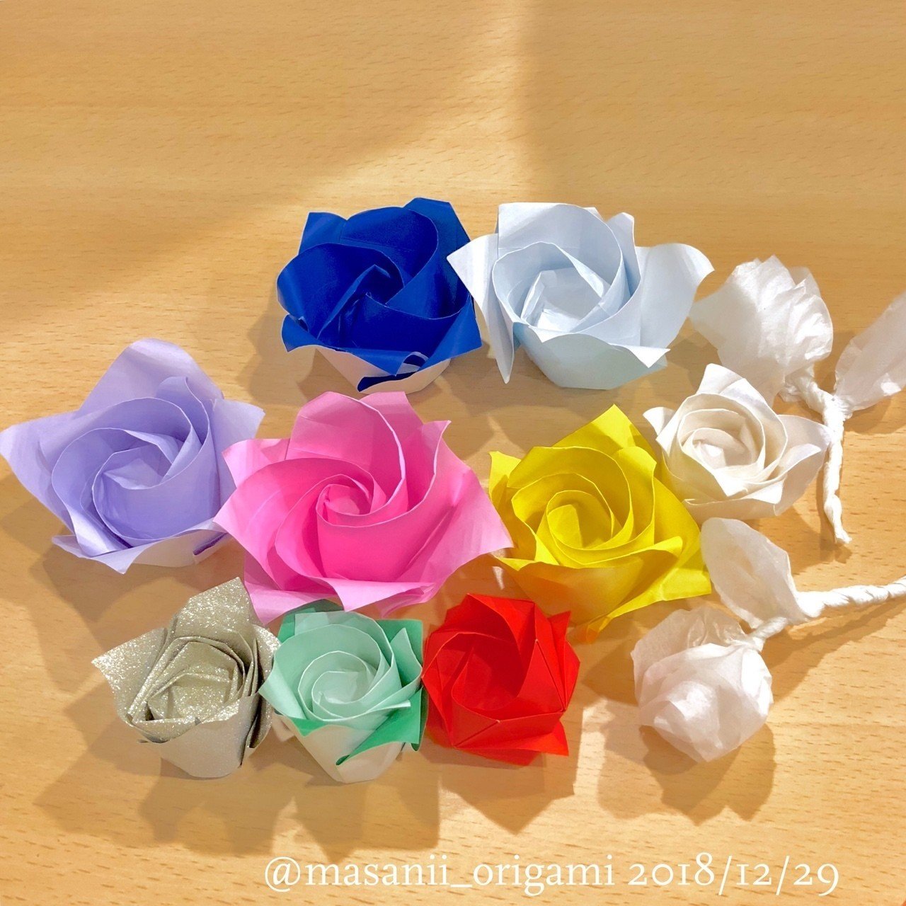 仕事納め後の折り紙タイム 1分ローズに挑戦 まさにぃ Note 仕事納め後の折り紙タイム 1分ローズに挑戦 まさにぃ Note