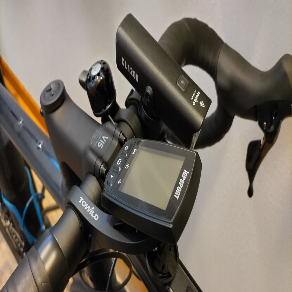 ロードバイクに乗り始めたときに買うもの①サイコン iGPSPORT iGS50Sを