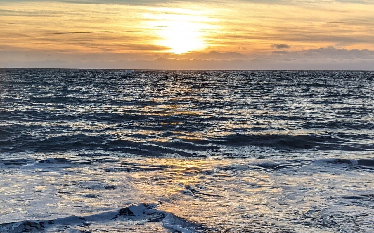 とうとう『湖の記憶』が完成しました。第1章、第5章での謎の真相が第10章で明らかになります。その間も結婚、両親の死と、人生の大きな経験を一気に