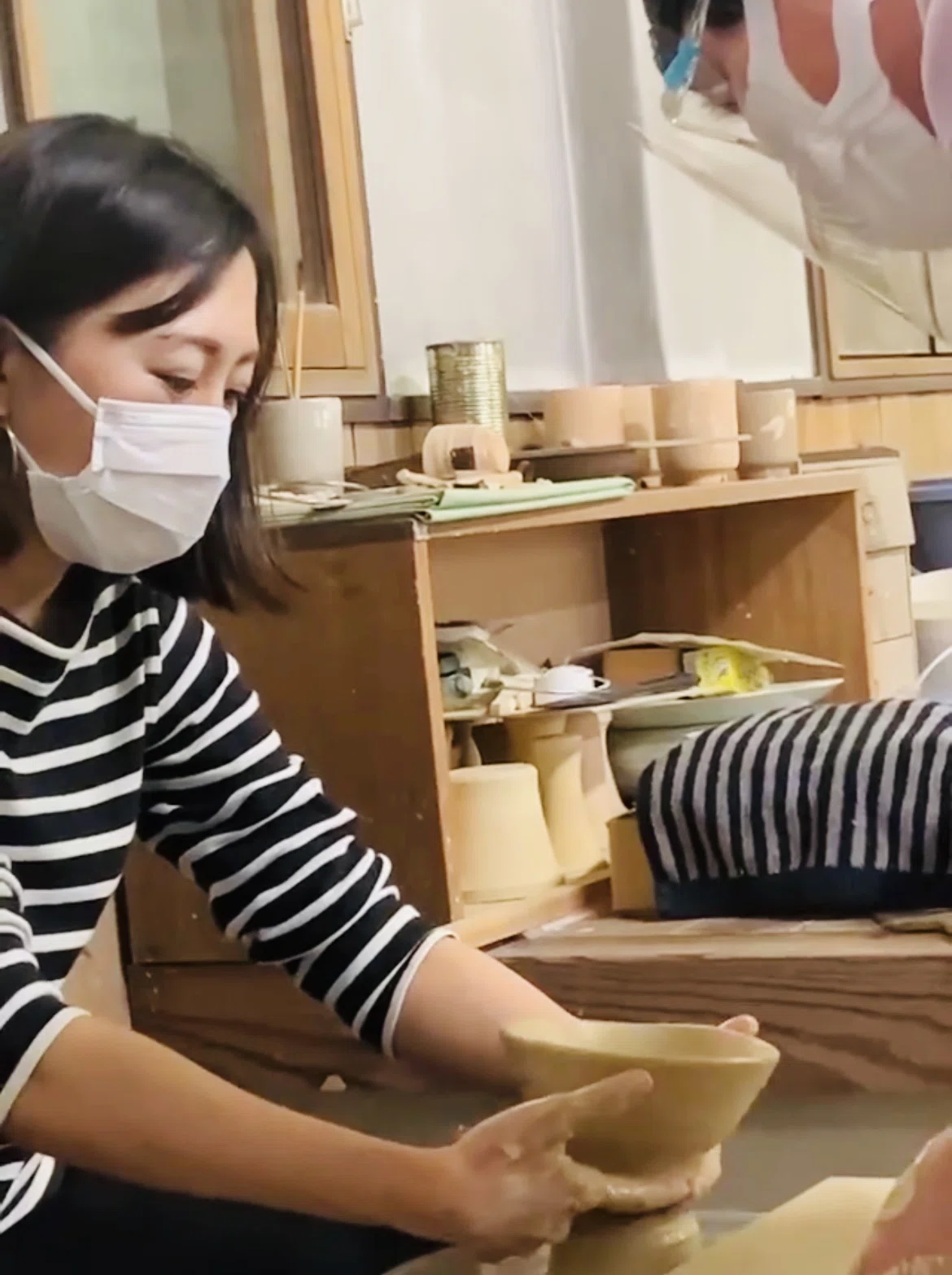 電動ロクロで萩焼に挑戦（山口県萩市）｜Eriko