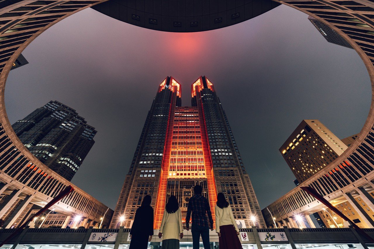 圧倒的ラスボス感 東京都庁ライトアップで撮られた1枚の写真がすごすぎる 横田裕市 写真家 圧倒的ラスボス感 東京都庁ライトアップで撮られた1枚の写真がすごすぎる 横田裕市 写真家