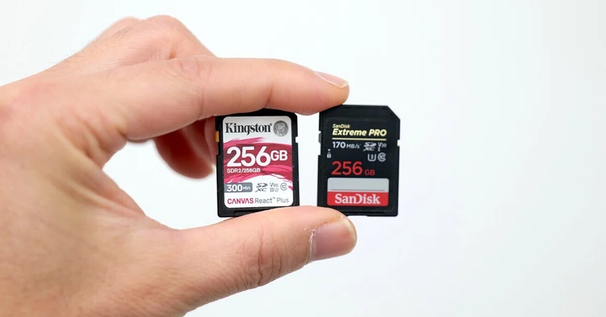 キングストン SDXCカード 256GB UHS-II V90 300MB/s（Amazon 