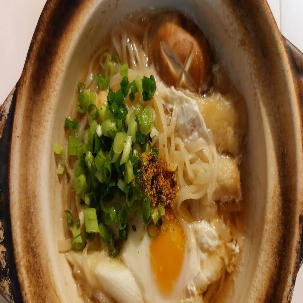鍋焼きうどんは全国共通やわらかい。｜tokeiya