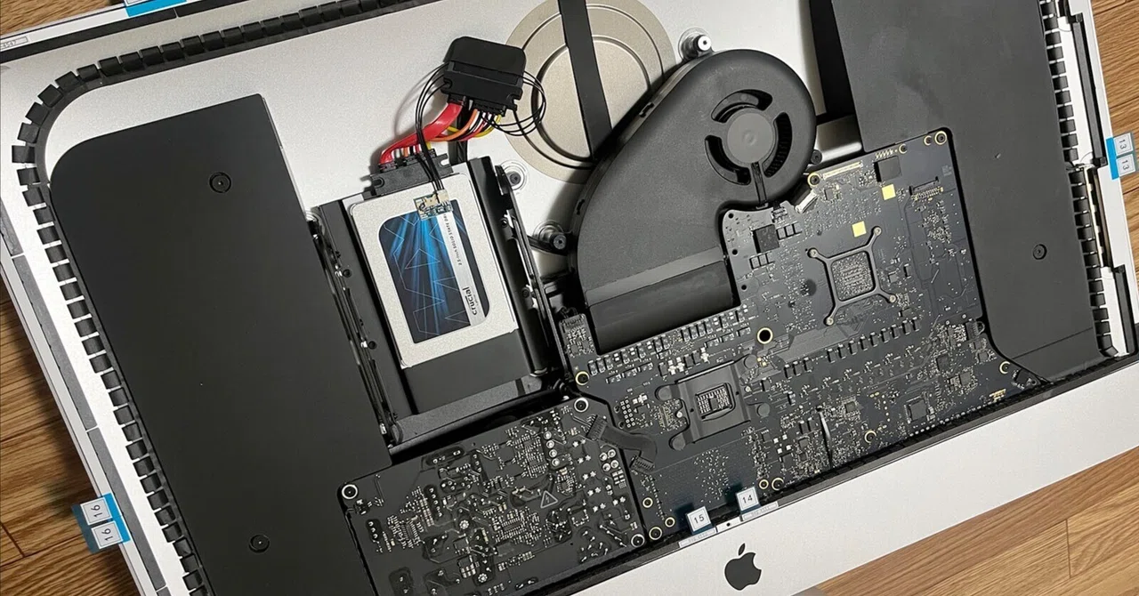 d*9様 iMac 大型ディスプレイ シルバー 画面ひび割れ iMac (Retina 5K, 27-inch, 2017) 液晶内側のピンクにじみ 液晶パネル