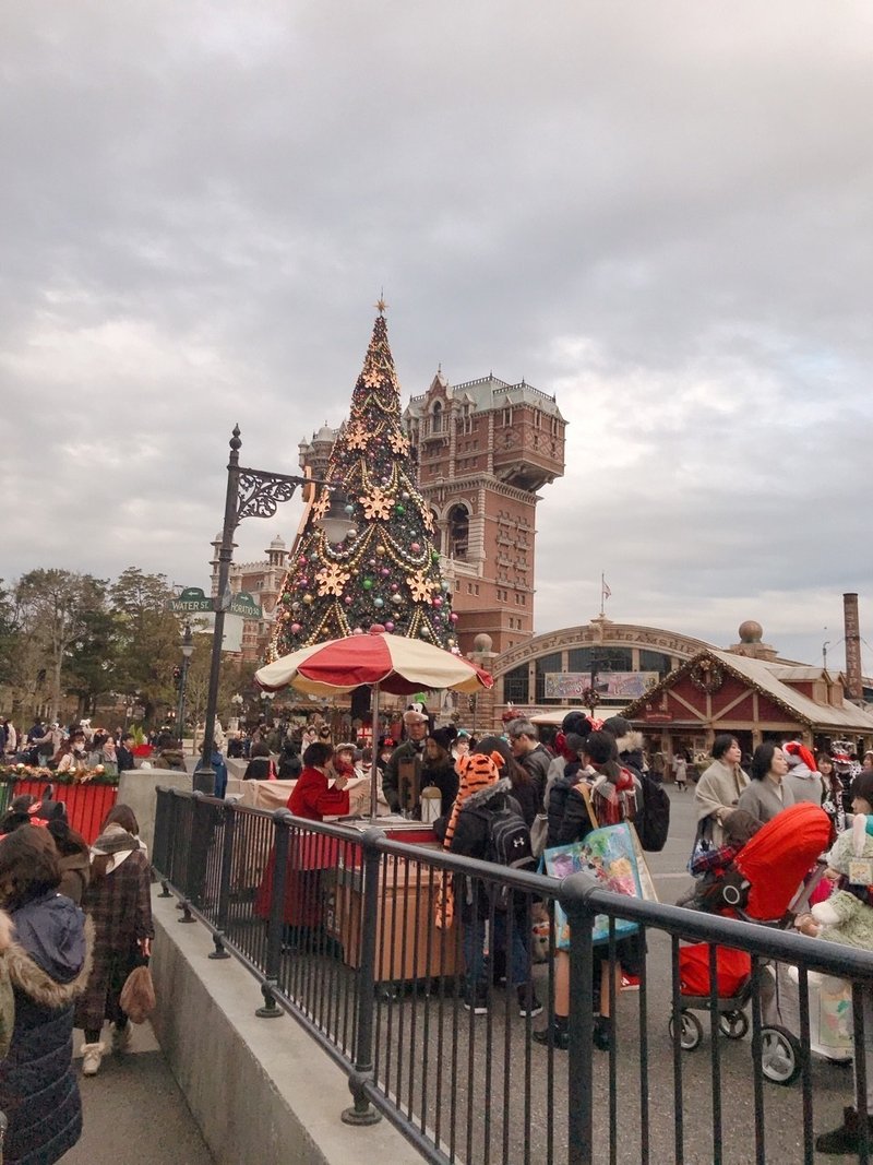 なぜﾃﾞｨｽﾞﾆｰのﾁｹｯﾄは値上がりし続けるのか たかびん 日本一自由なコピーライター Note