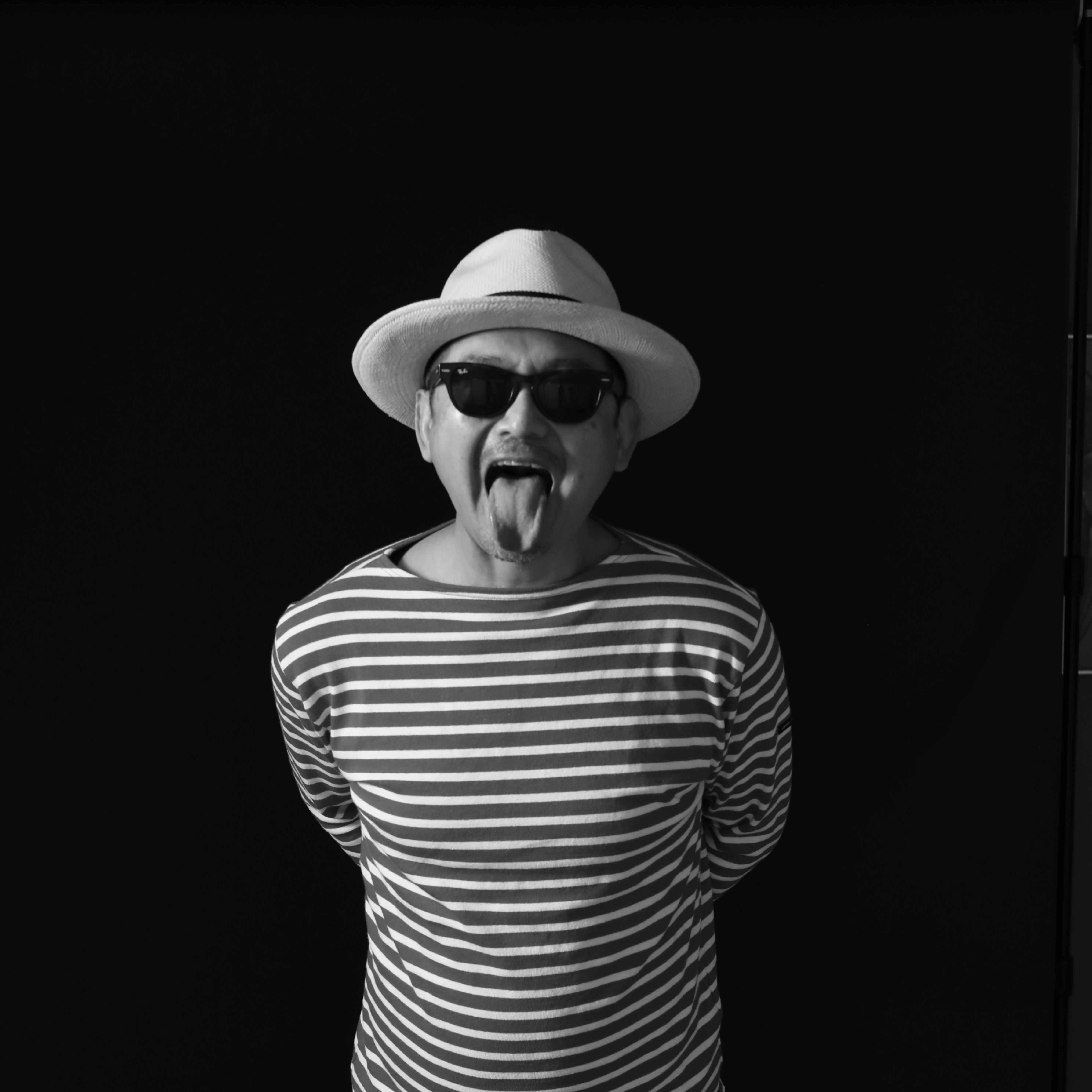 手吹きガラス作家 横山秀樹｜Toshiyarie