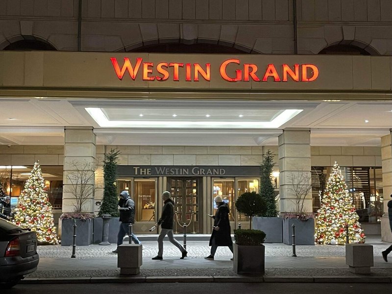 オペラの記録：ワーグナー《さまよえるオランダ人》プレミエ（11月27日、ベルリン・コーミッシェ・オーパー）｜来住千保美 Chihomi