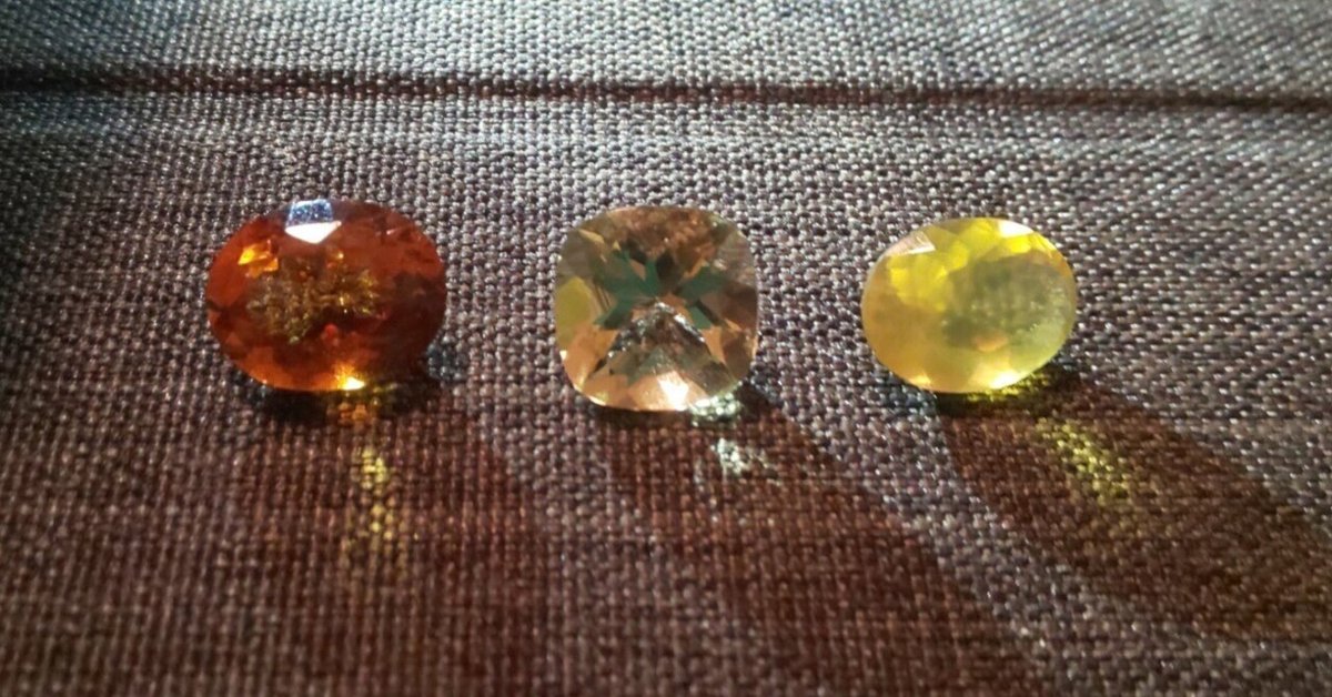 オーストラリア産の黄色いアラゴナイト 【公式通販】