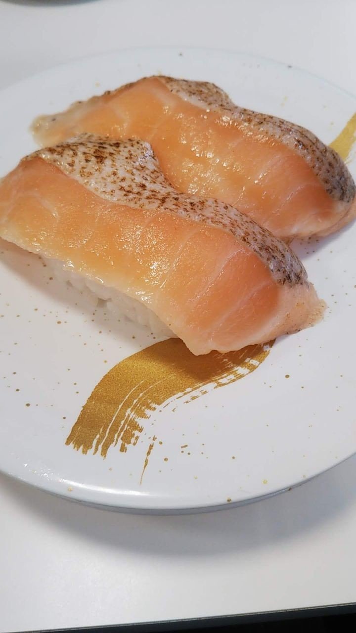 寿司ネタがきれいで美味しいのに昼時の客がとても少なすぎるので店の先行きが心配な回転寿司店について紹介する Ruindig Note 寿司ネタがきれいで美味しいのに昼時の客がとても少なすぎるので店の先行きが心配な回転寿司店について紹介する Ruindig Note