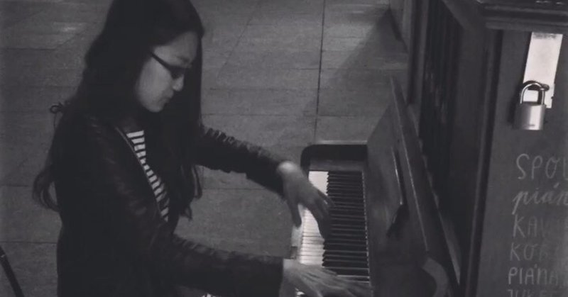 【ピアノ】プラハでナウシカのオープニングを弾いてみた。