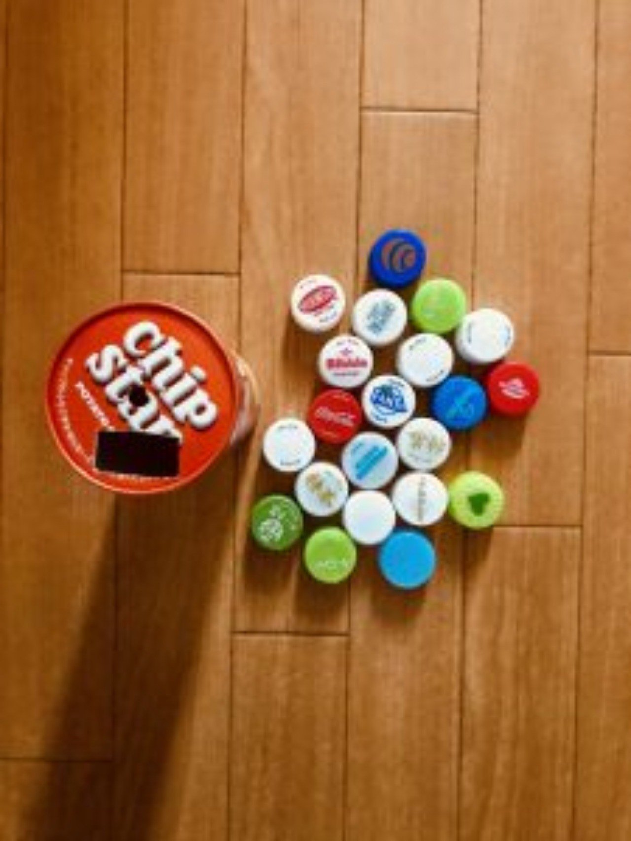 高齢者 在宅介護 レクリエーションでチップスターの空き箱を使って ペットボトルの蓋入れゲーム ソロレクリエーション介護士のchibiike Note 高齢者 在宅介護 レクリエーションでチップスターの空き箱を使って ペットボトルの蓋入れゲーム ソロレクリエーション介護士のchibiike Note