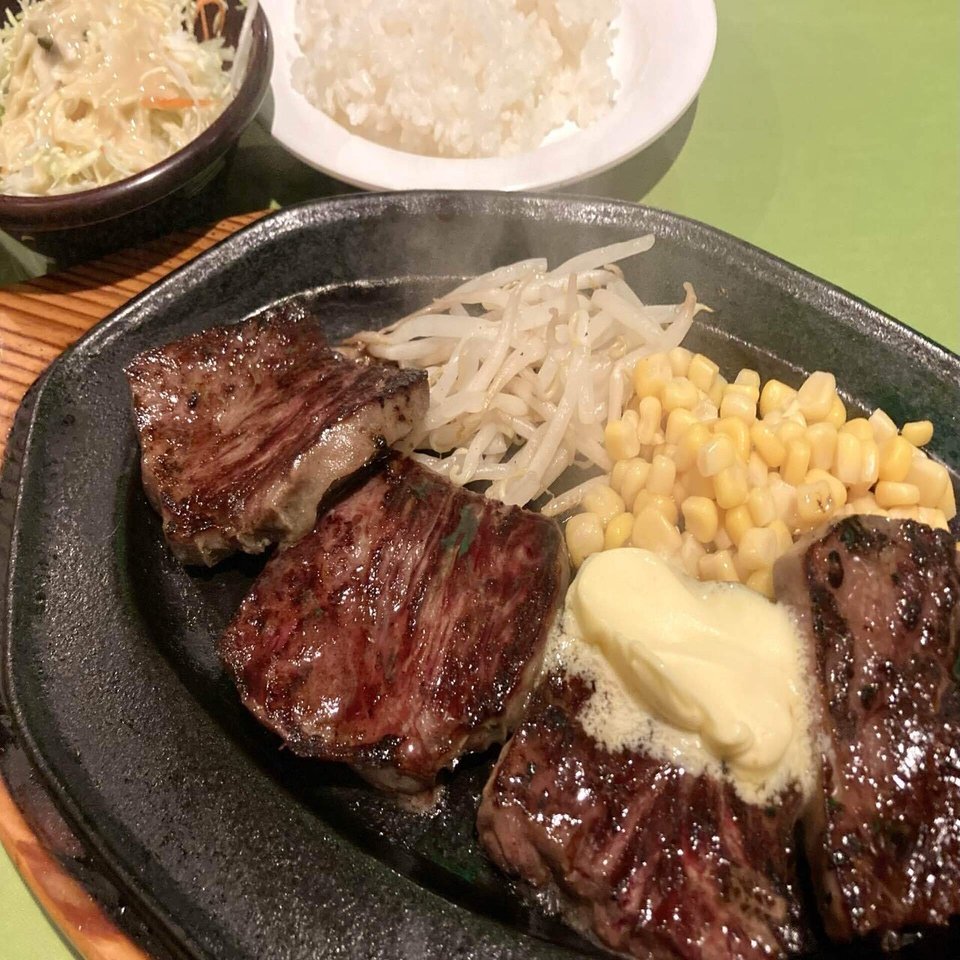 名前につられて入ったら美味しかった｜ウクモリ ヒロオ