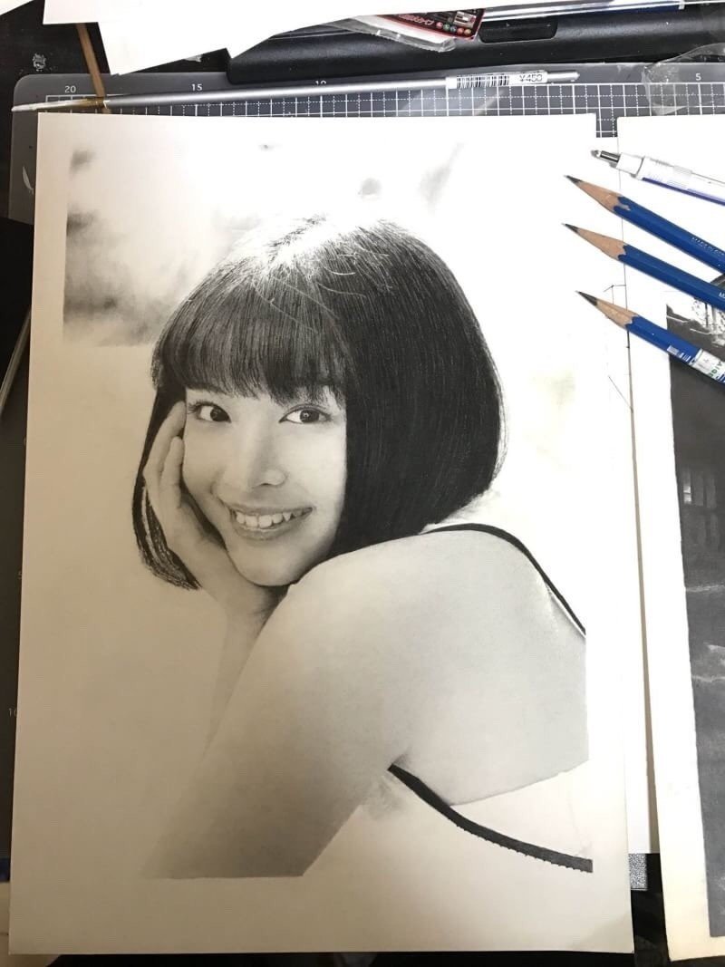 突然ですが ここで夫がえんぴつで描いた 広瀬すずを貼ります あとで消します やすたにありさ Note 突然ですが ここで夫がえんぴつで描いた 広瀬すずを貼ります あとで消します やすたにありさ Note