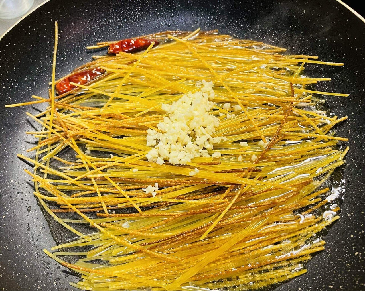 男の欲望飯#37「暗殺者のパスタ」|静 霧一/小説 男の欲望飯#37「暗殺者のパスタ」|静 霧一/小説