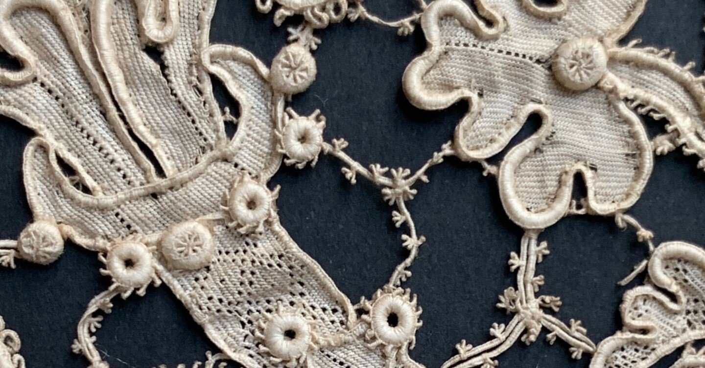 アンティーク・レースを見る眼|lace_enchanted_stitches アンティーク・レースを見る眼|lace_enchanted_stitches