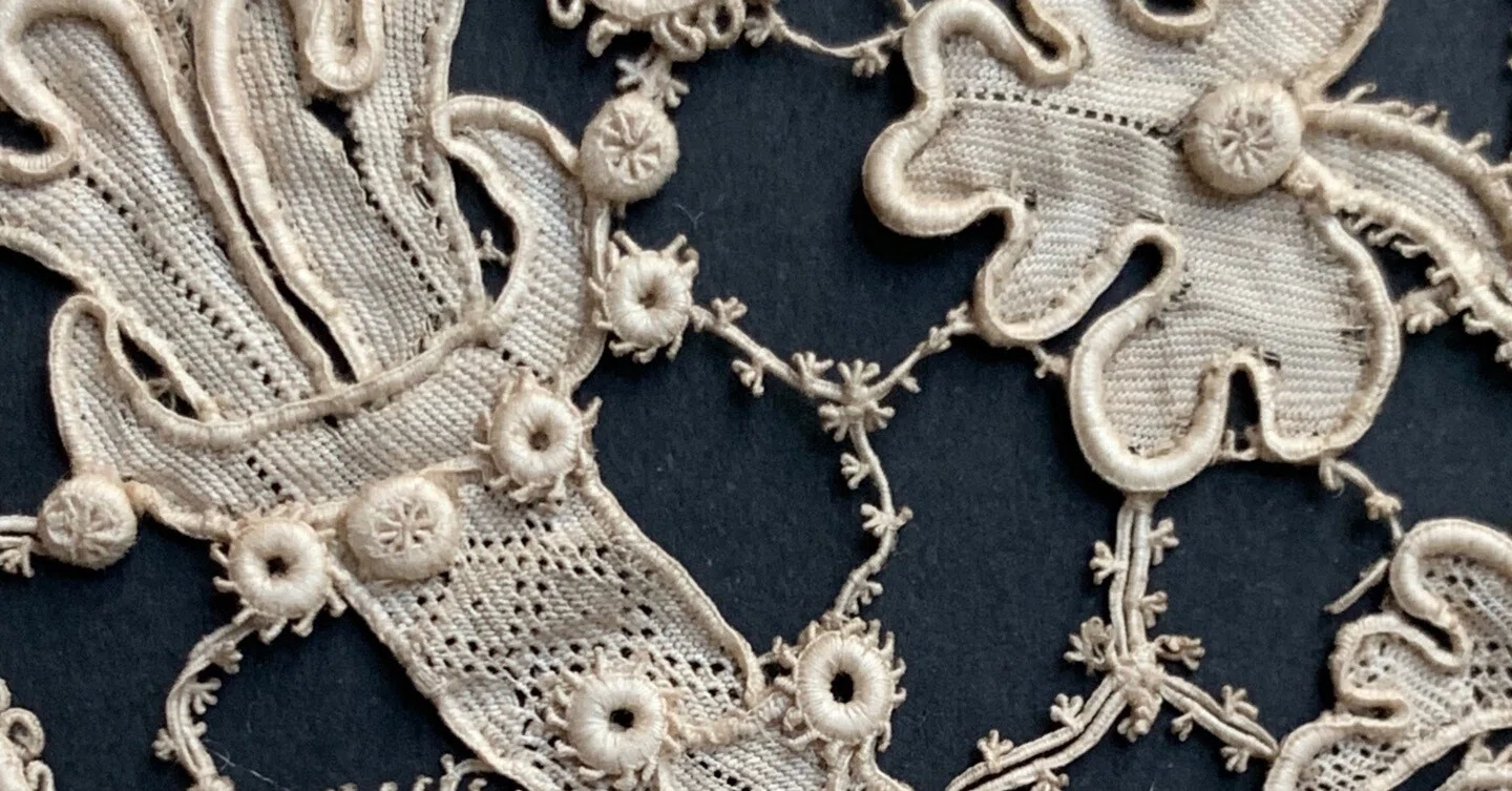 アンティーク・レースを見る眼｜lace_enchanted_stitches