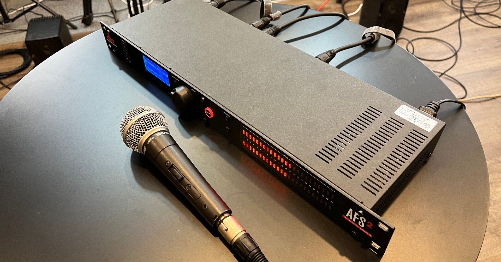 dbx AFS2 フィードバックサプレッサー 伊藤さんに教わったハウリングサプレッサー「dbx AFS2」の魅力｜松井