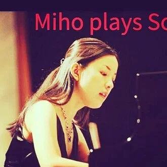 Miho Fukuda 