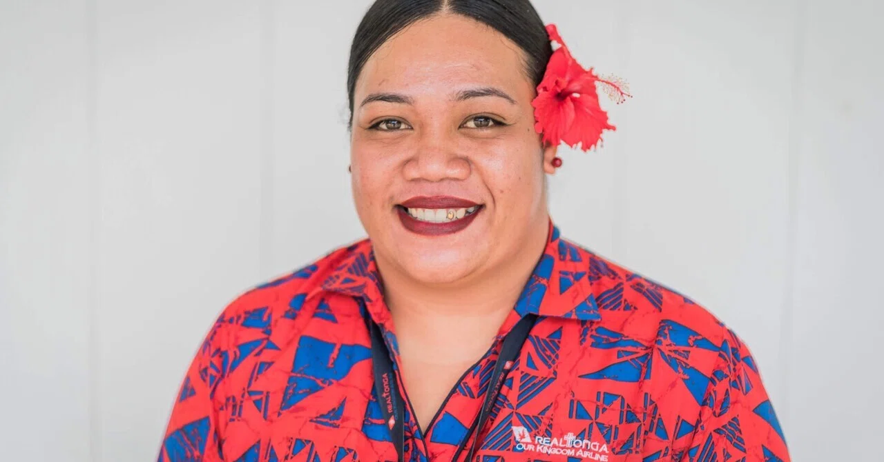 ローカル　トンガ トンガ🇹🇴トンガタプ トンガ唯一の航空会社「リアルトンガ（Real