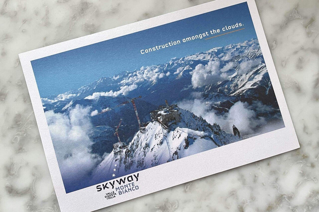 イタリア】モンブランを俯瞰で見る｜🇮🇹池本 Sardelli🍕