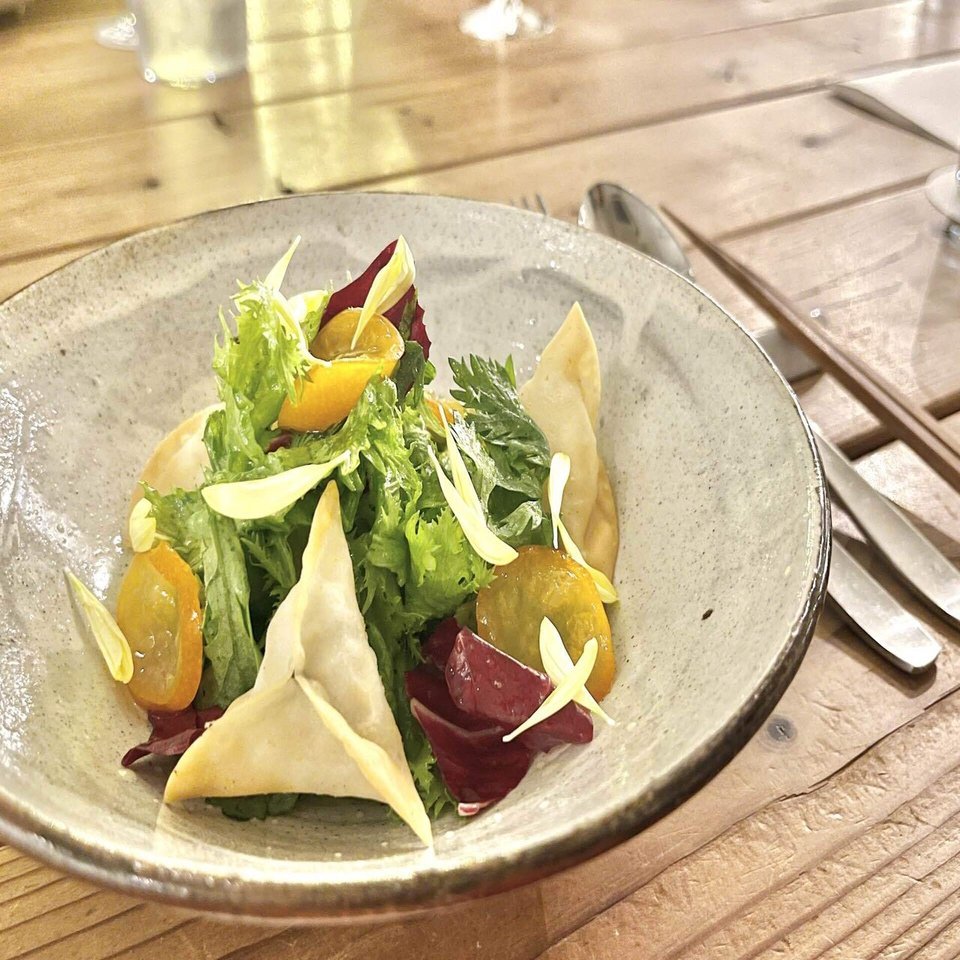 ソトタベ114皿目 都内の隠れ家で餃子フルコースを愉しむ She Meguro 目黒 カタオカマナミ Gyoza Journey Note