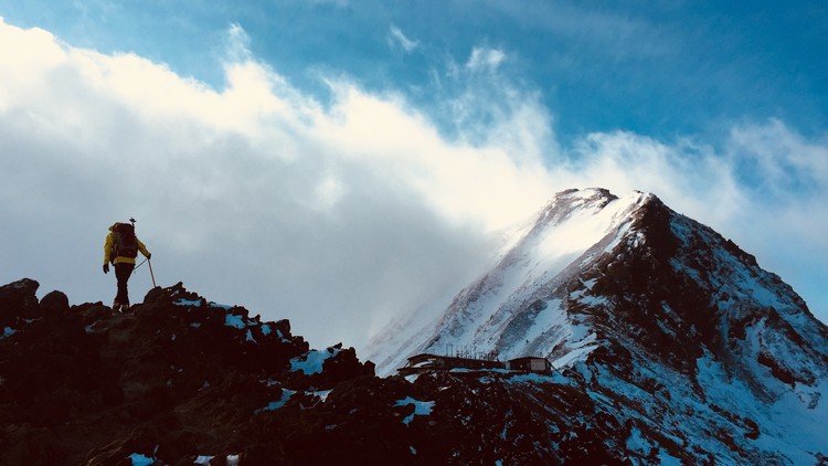 2018年2月八ヶ岳(赤岳)の写真。。写真に写っているのは同行者。すべてが絵になる。