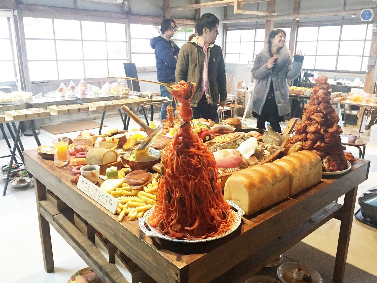 地域には色んな作り手が潜んでいる。食品サンプル工房へ！｜株式会社