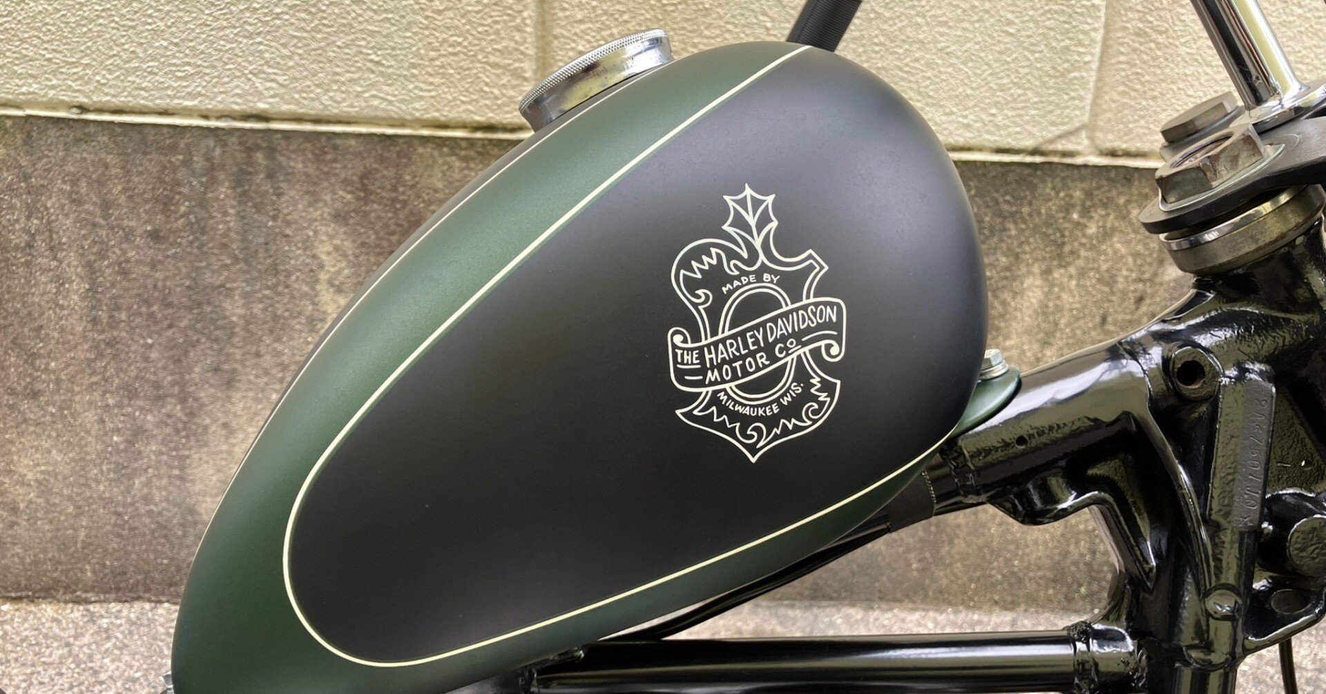 ハーレー　ショベル　タンク Harey-Davidson 1978ショベル外装一式 タンク☆フロント・リヤ