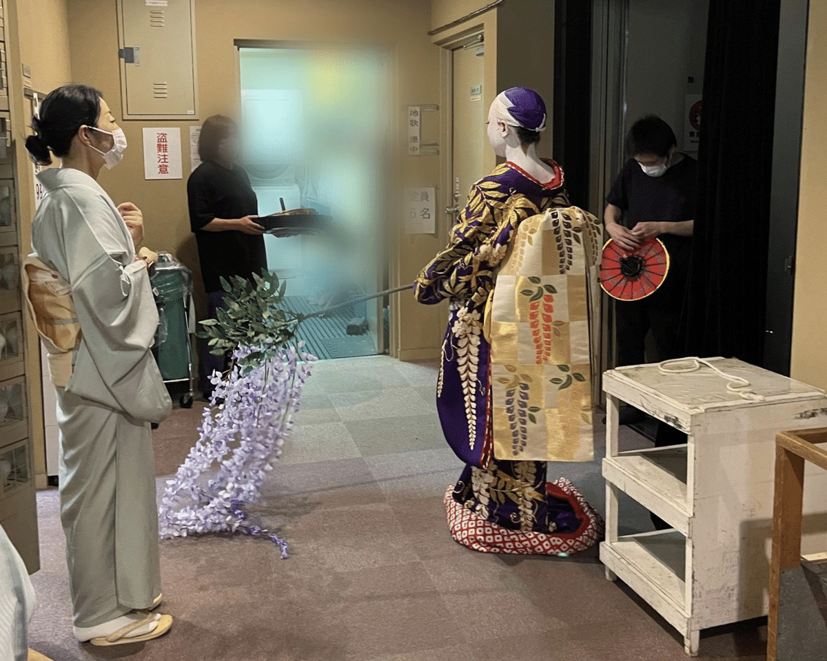 日本舞踊 小道具 藤娘塗り笠(1) 揺るぎなく 日本舞踊 小道具 藤娘塗り笠(1) 揺るぎなく