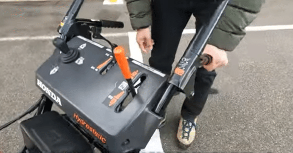 除雪機】除雪機の安全な使い方についてご紹介｜井上寅雄農園 / 井上隆太朗