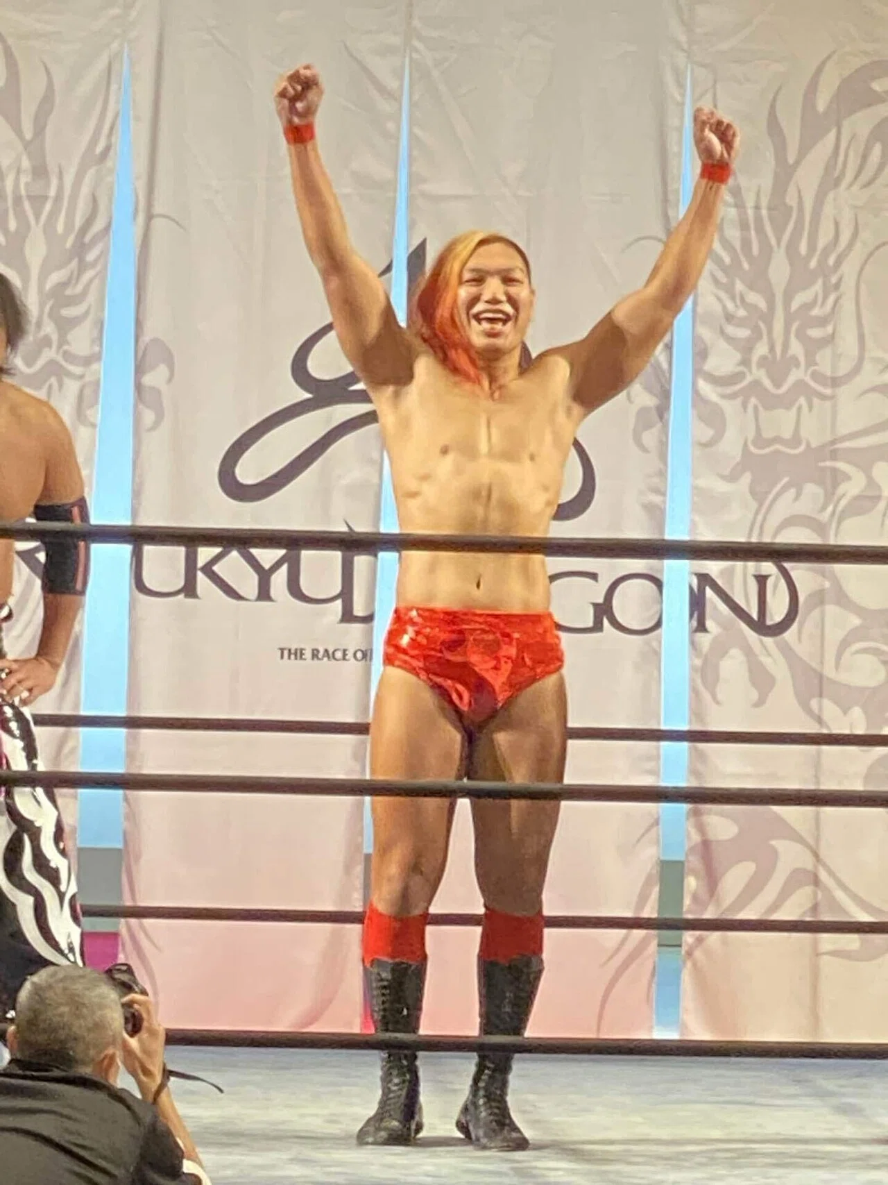プロレスの熱い風が糸満の寒さを吹き飛ばした！そんな1日の物語 