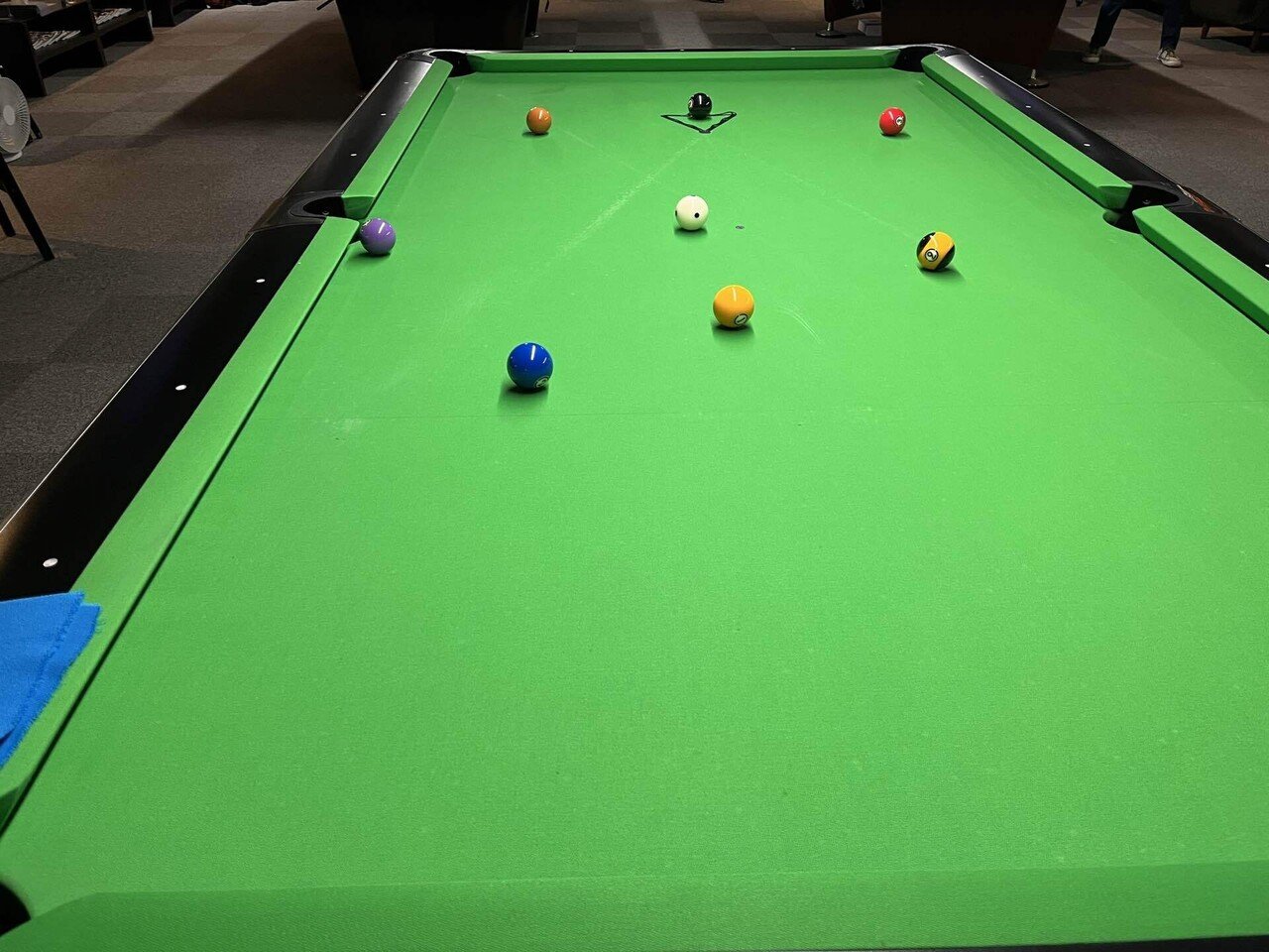 ビリヤードの球です Amazon.co.jp: ビリヤードボール57mm #6ビリヤードボール交換用