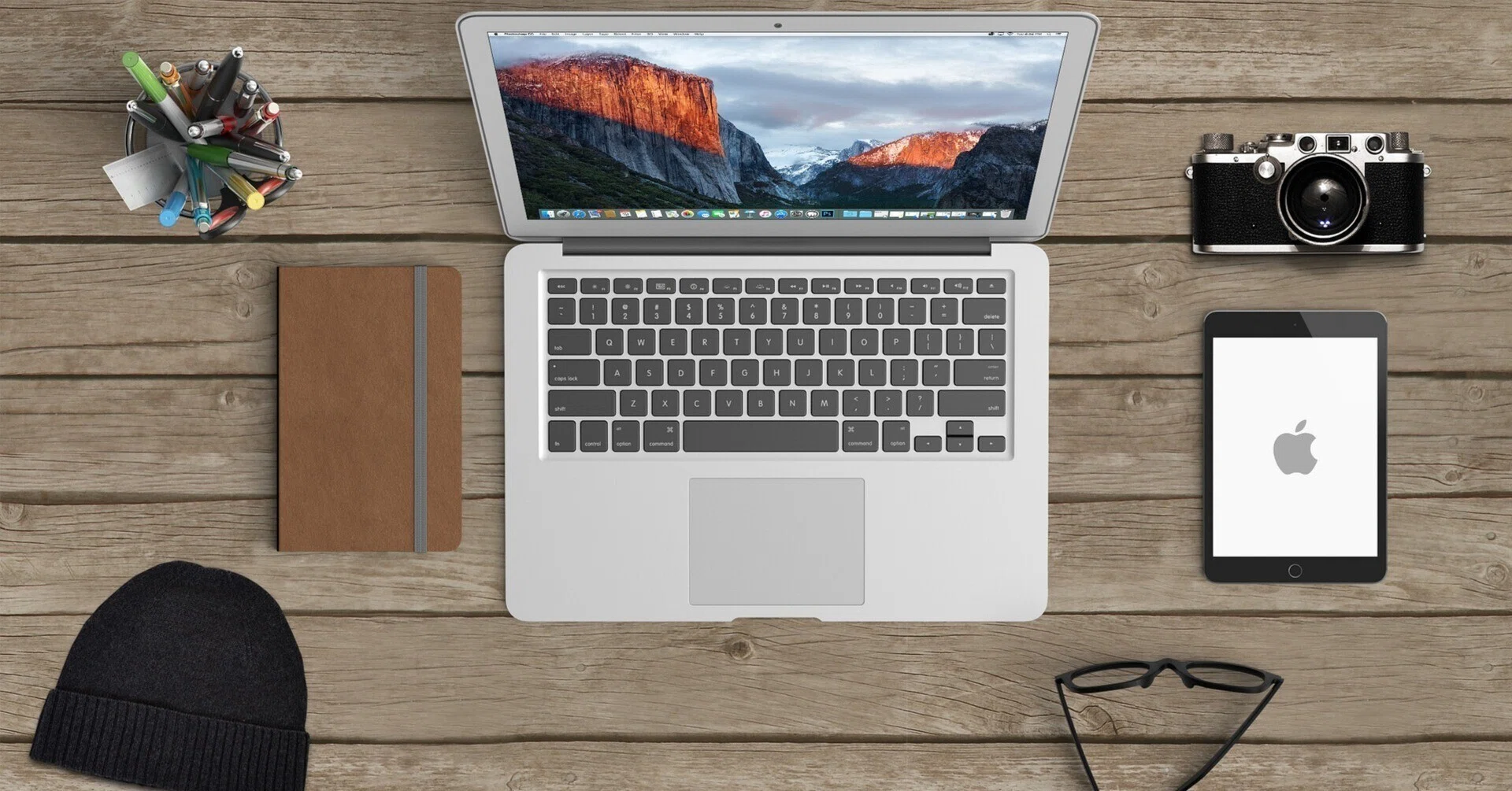 情シスがPC受け渡しを、Slackとダイヤルロッカーで無人化してみた 