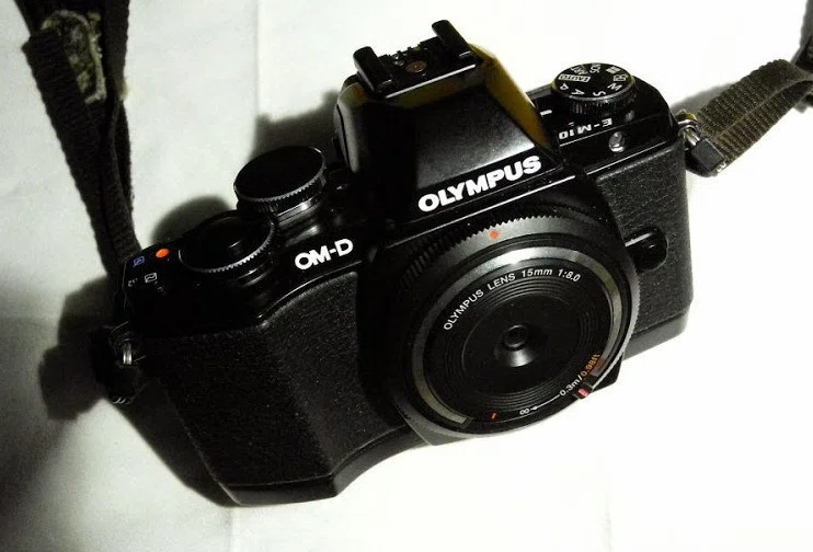 E-M10】ボディキャップレンズを試す-マクロ編｜酒井南無三
