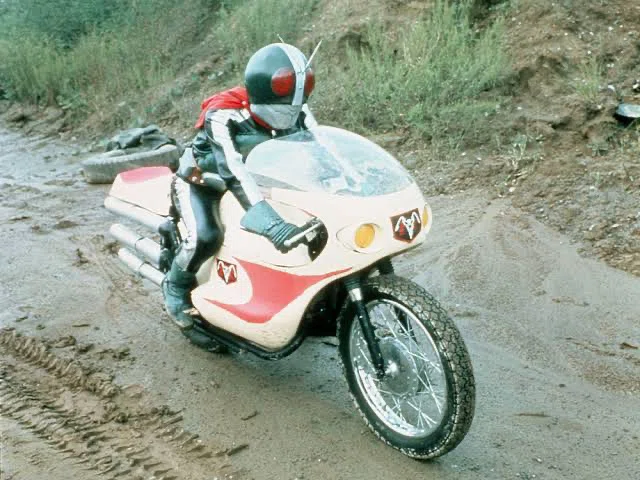 仮面ライダーのサイクロン号か!? いいえ、○○です。｜でぃーぷ