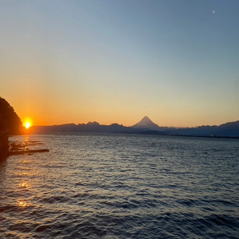 23年 江ノ島の初日の出 富士山の美しさに感動しながらスタートを切りました 藤井このみ Note