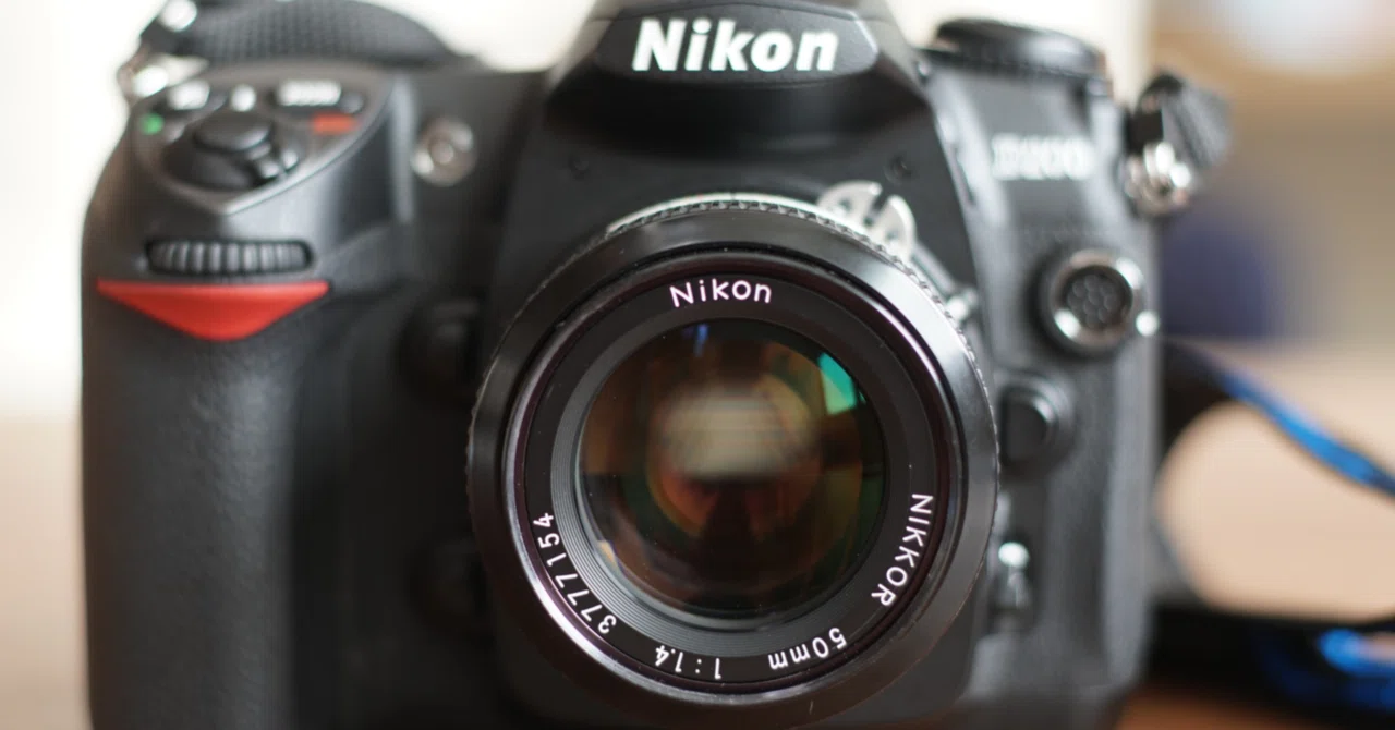 Nikon D200という名物|タカハシコウキ Nikon D200という名物|タカハシコウキ