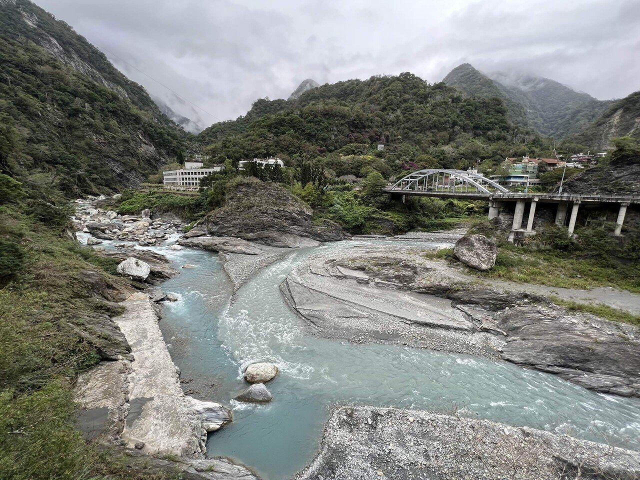 台湾ぐるり旅】太魯閣峡谷 秘境カフェみつけた｜台湾留学のおぼえがき