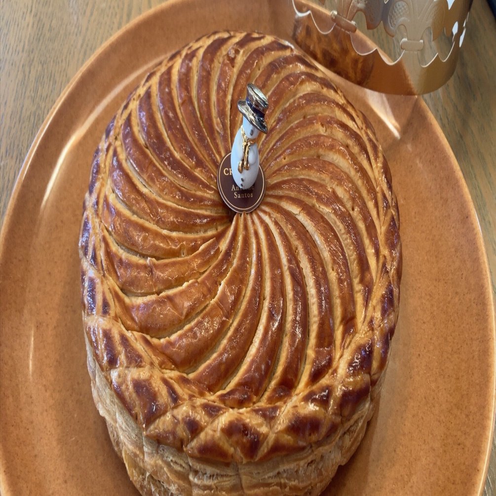 新年の象徴：ガレット・デ・ロワ 2023｜ぶー